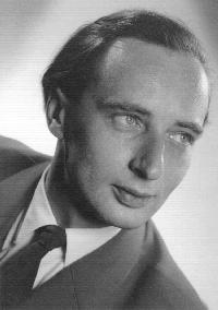 Aufnahme von Foto Wagner, Rendsburg, für Buchankündigung "Die köstliche Flamme" Aufnahme von Foto Wagner, Rendsburg, für Buchankündigung "Die köstliche Flamme"